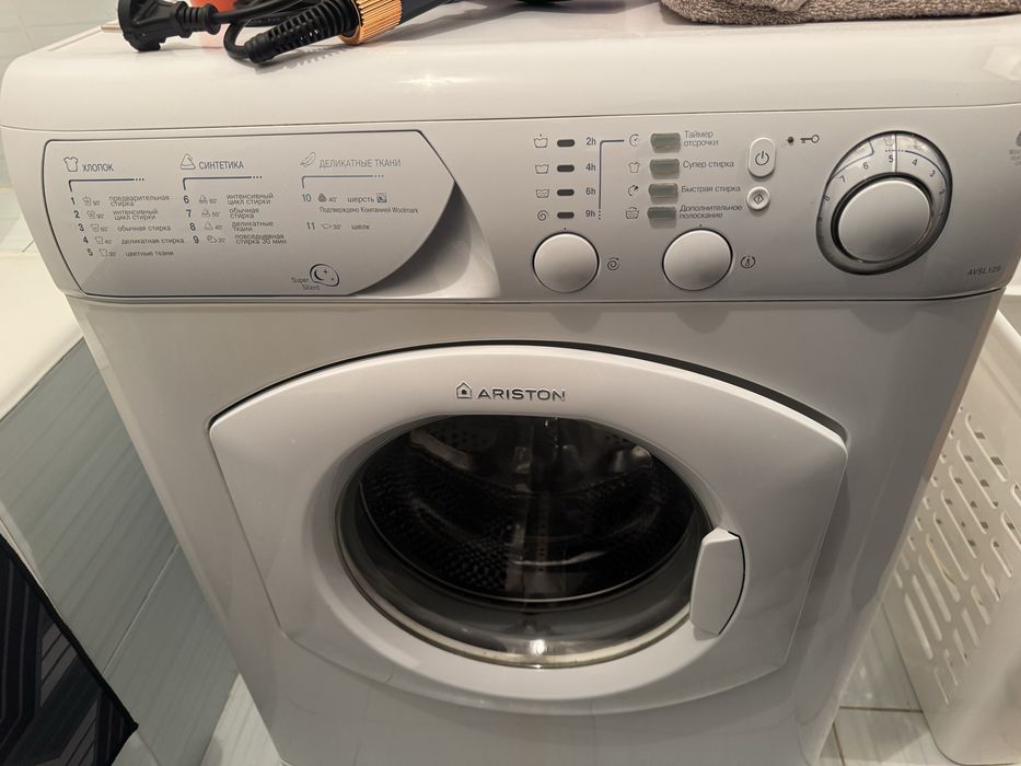 Стиральная машина Ariston