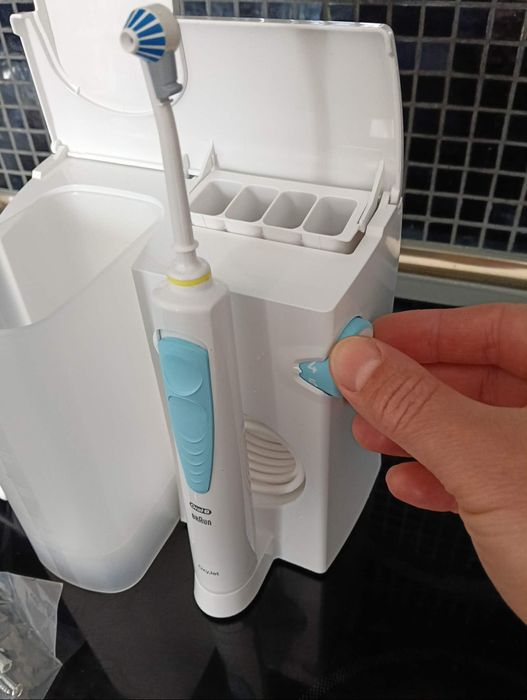 Зъбна Душ система Oral B oxy Jet