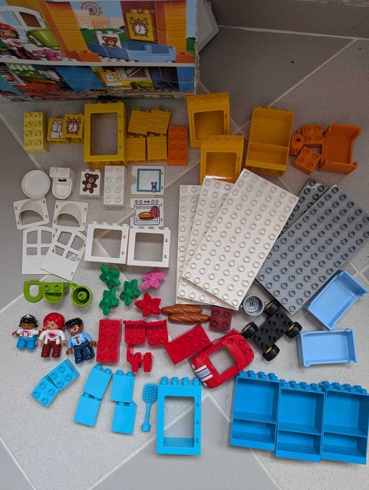 LEGO® DUPLO® Town Casa familiei cod 10835 2-5 ani