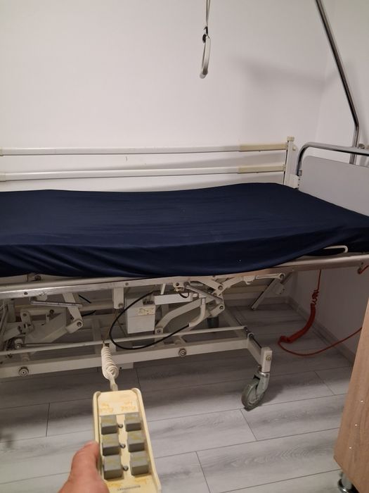 Pat medical electric cu telecomanda , ingrijire pacienti /recuperare