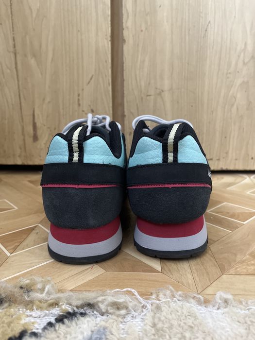 Кросовки спортивные