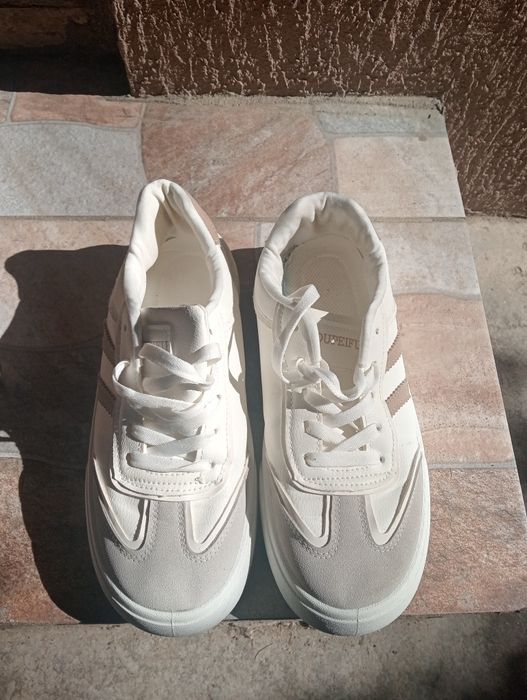 Adidași dama sport