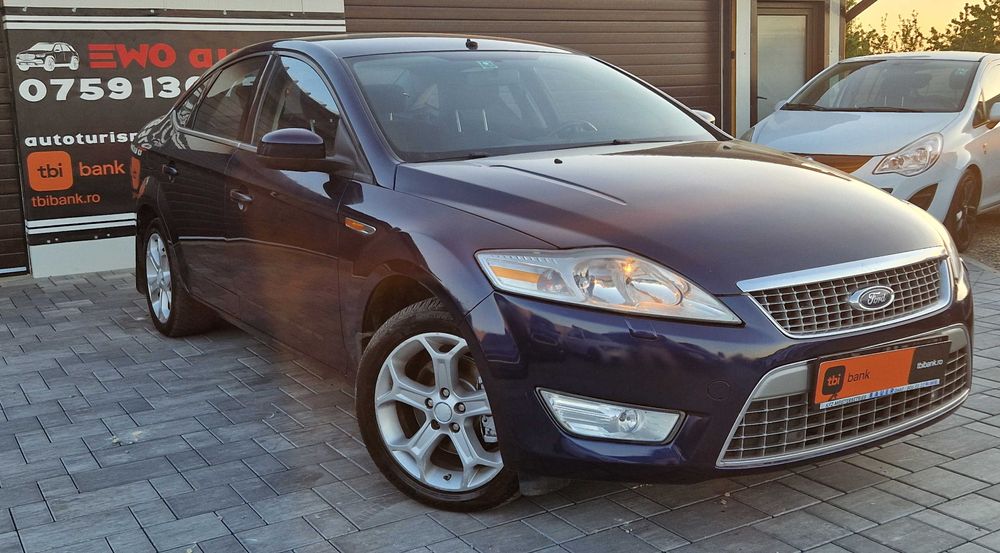 Ford Mondeo Titanium 2.0 Diesel, Sedan, Albastru, 140cp, Dotări full