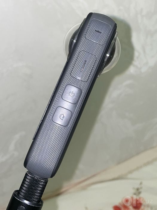 insta 360 x3 camera