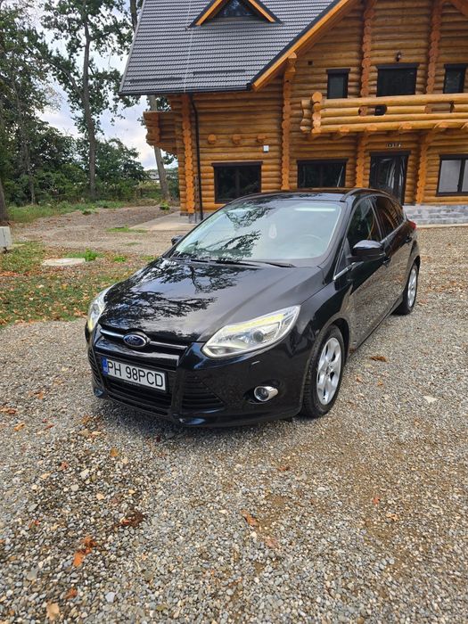 Ford Focus benzină