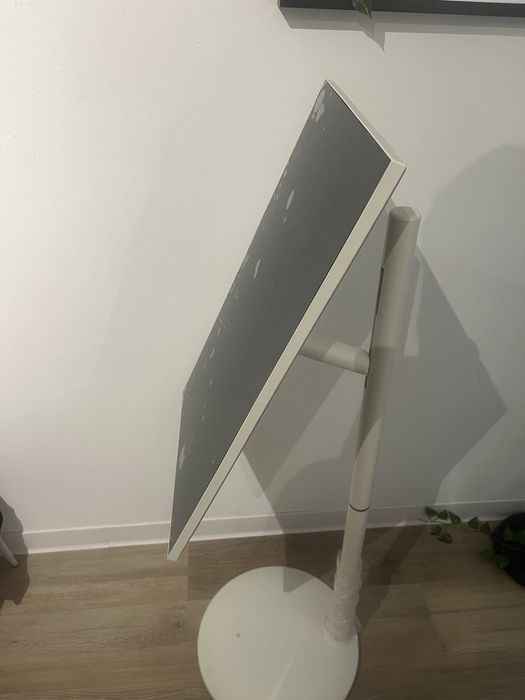 Smart Display Android 28” (72 cm) – Nou