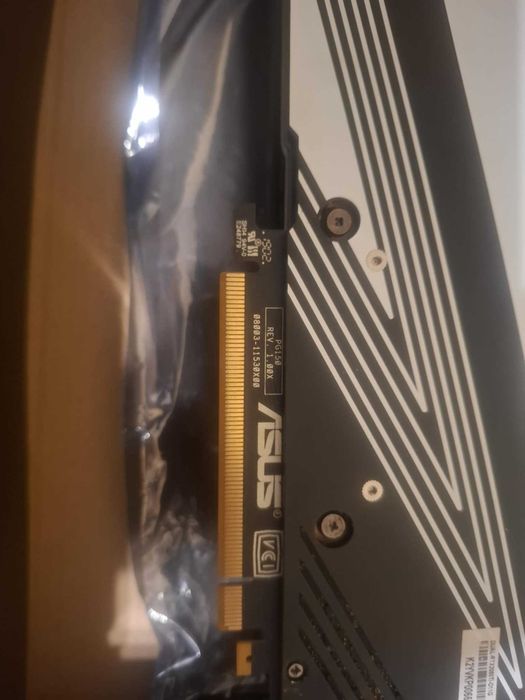 ASUS DUAL RTX 2080 Ti OC *ЗА ЧАСТИ* –  не работи