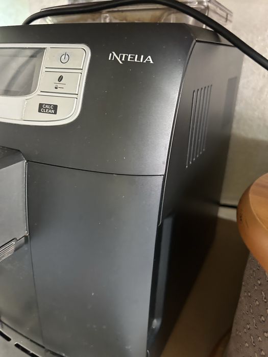 Кафе машина Saeco Intelia i Saeco odea