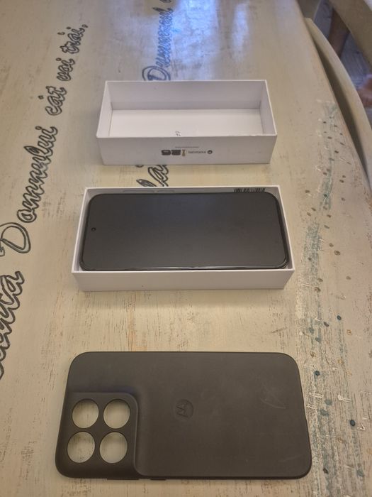 Motorola G77 8GB și 256GB