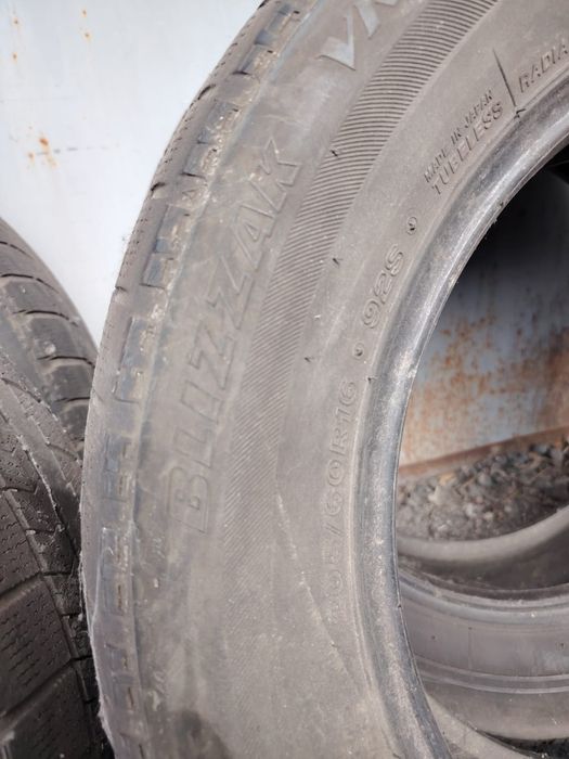 Продам шины  Bridgestone Blizzak 205/60/16