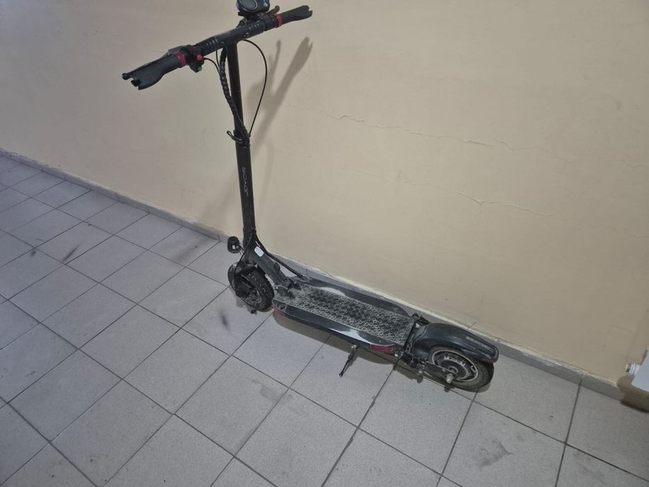 Продам электросамокат