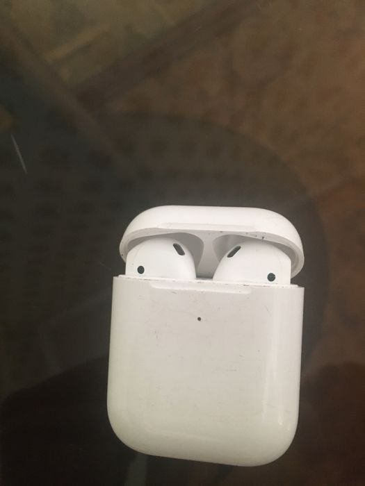 наушники AirPods