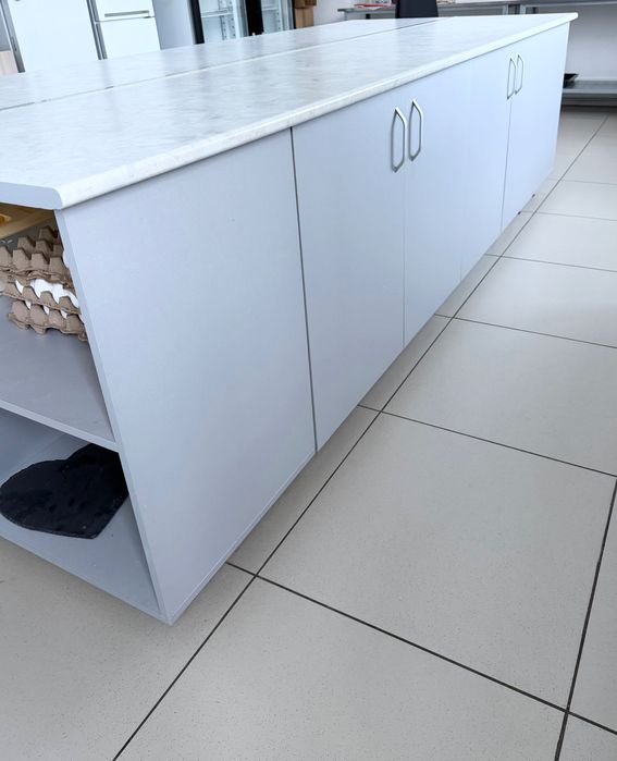 Продам стол для производства