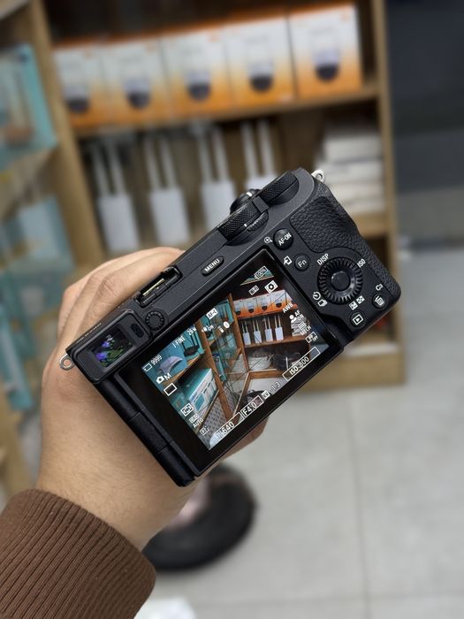 Sony A6700 4K 18-135mm + 56mm f1,8 video kamera 4K 120fps 10-bit 4.4.2