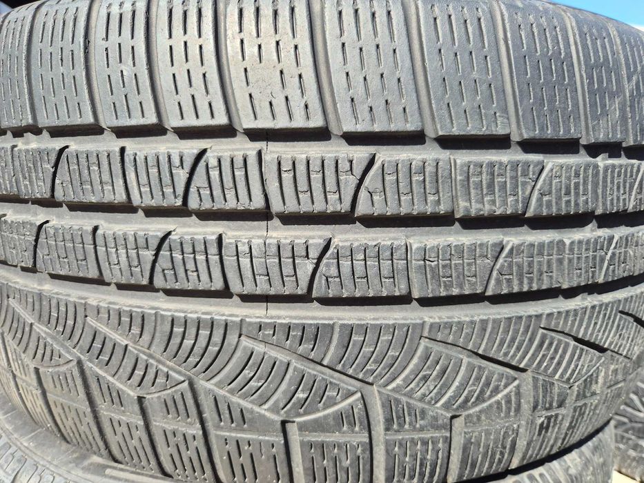 2 Anvelope de IARNA - 255/40/18 99V - PIRELLI Sottozero - Stare BUNA - DOT 2013 !
