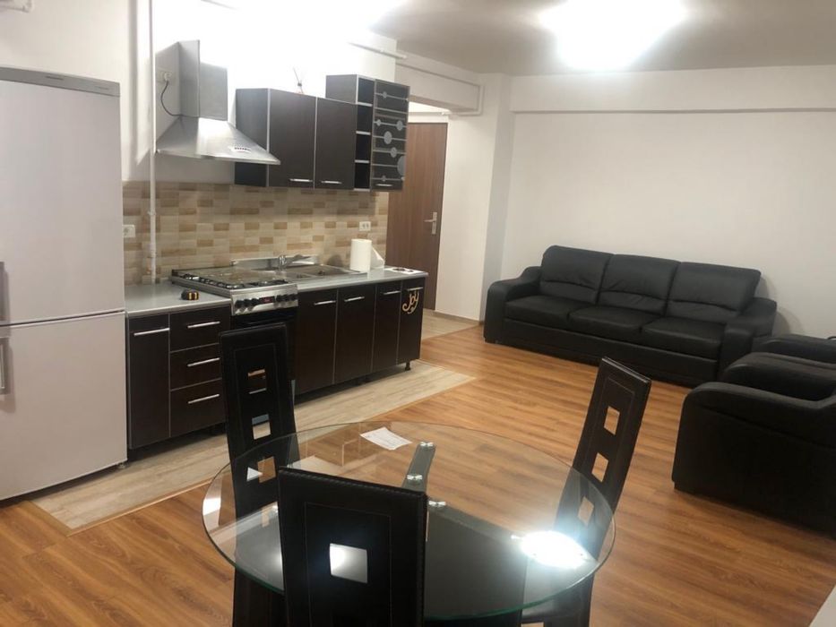 Vand apartament 2 camere bloc nou