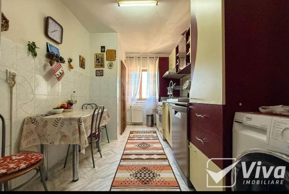 Vând apartament 4 camere Pacurari-Esplanada  Mimoza.