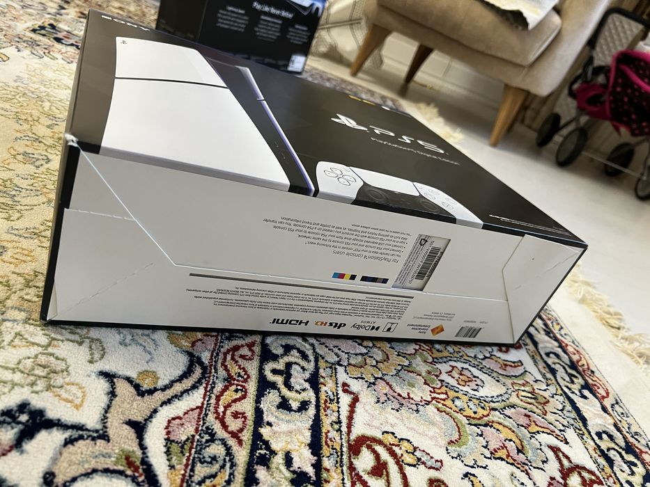 Продам PS5 DIgitial Edition 1tb