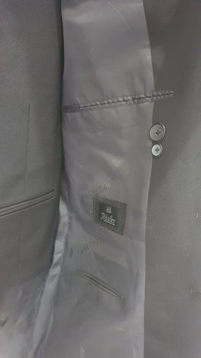 Продам мужской костюм