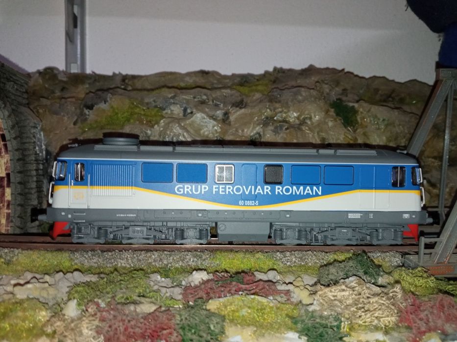 Locomotiva diesel CFR -GFR trenulet electric scara HO