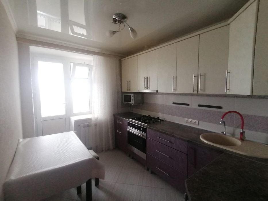 Продам 3 к.кв р-он 8 Мкр