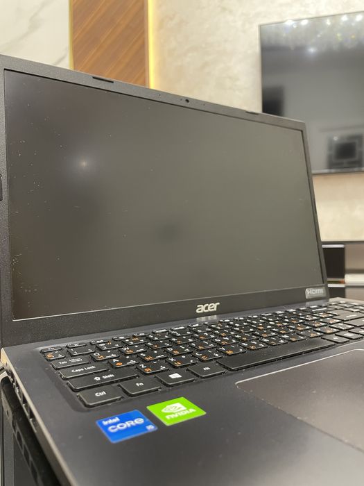 Acer Core i5- 1135G7/4GB/256SSD/1tb HDD/MX350/15.6 “ FHD IPS