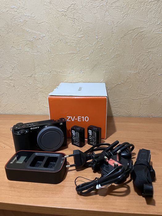 Новый Sony ZV-E10 (BODY)
