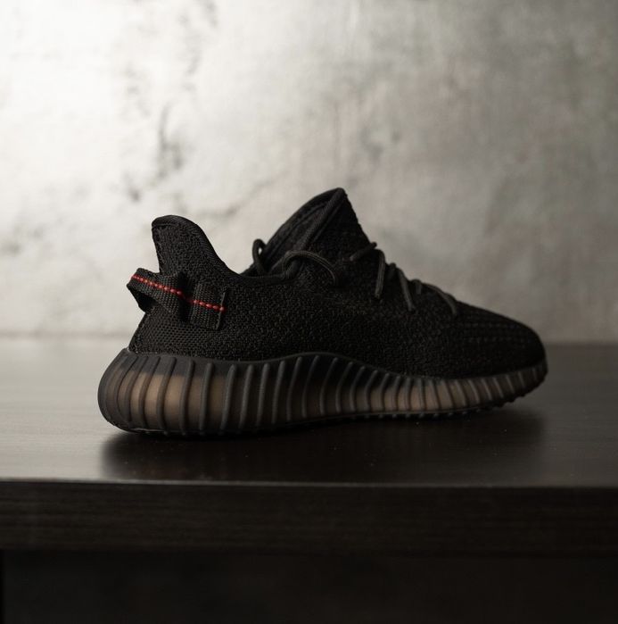 Adidas Yeezy Boost 350 V2 – Black/Red, mărimea 44