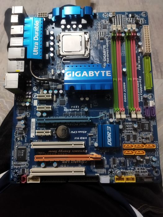 Материнская плата