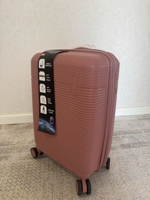 Срочно продам чемодан