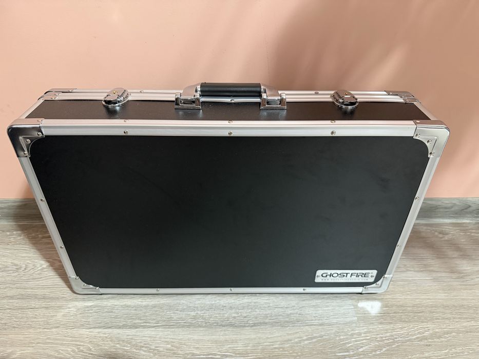 Педалборд Strymon (стоимость в описании).