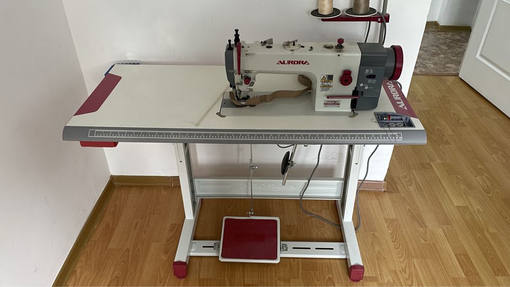Швейная машина Aurora