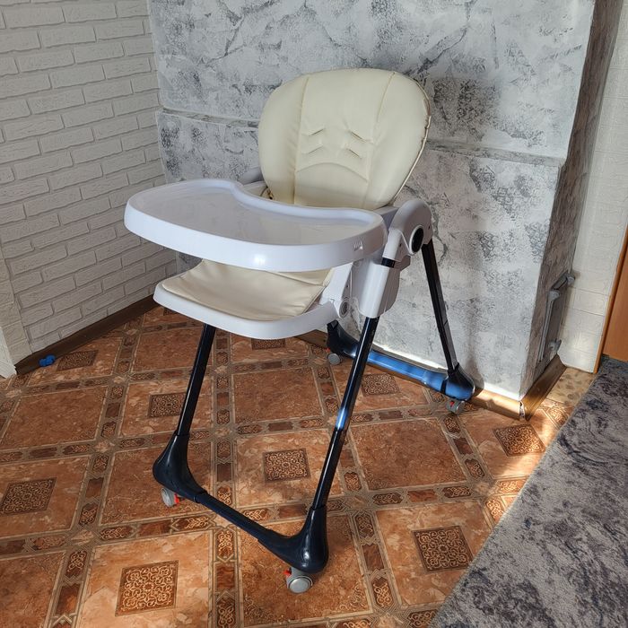Продам стульчик для кормления
