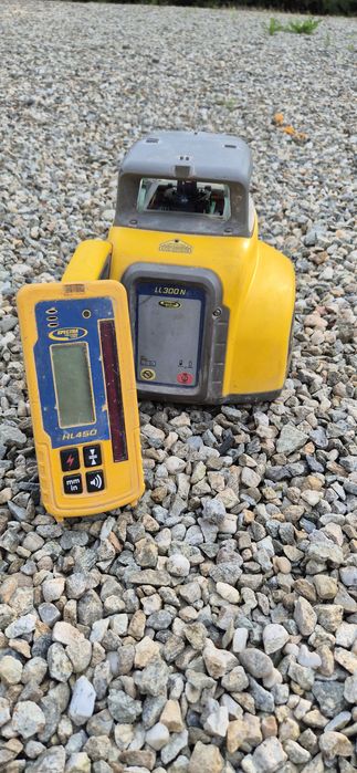 Nivela laser rotativa Spectra LL300 N