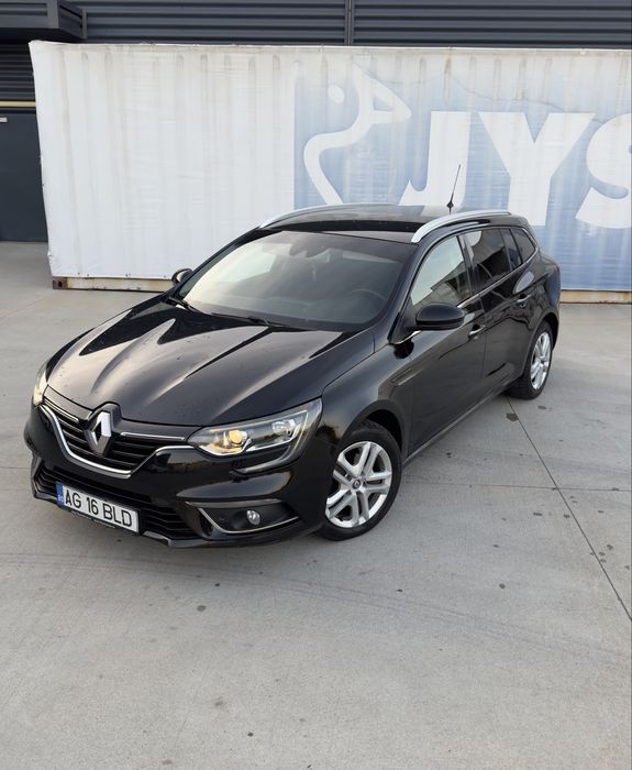 Renault megane IV inmatriculat