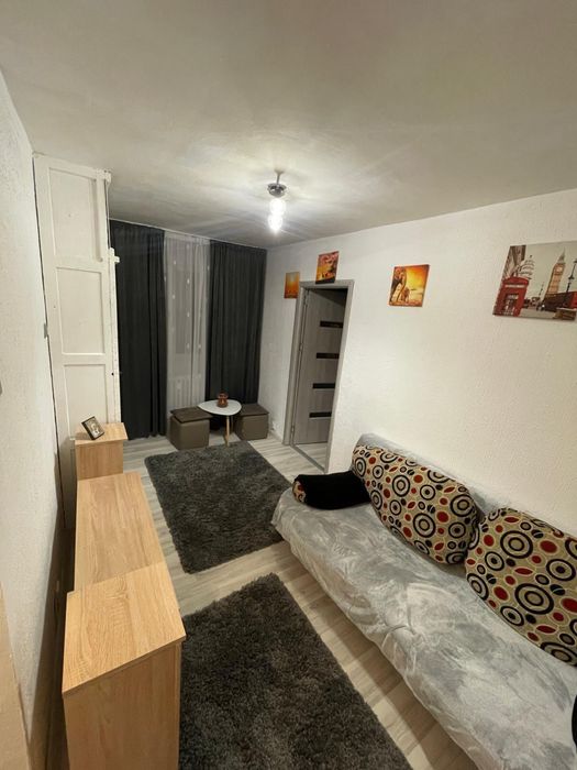 Apartament de vanzare , Zona valea Roșie !