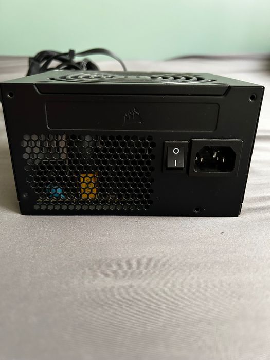 Sursa Corsair CV550