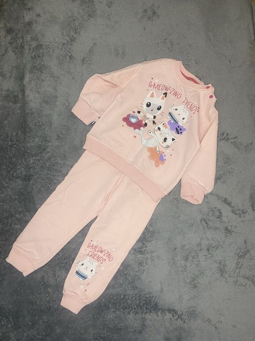 Детские вещи продам