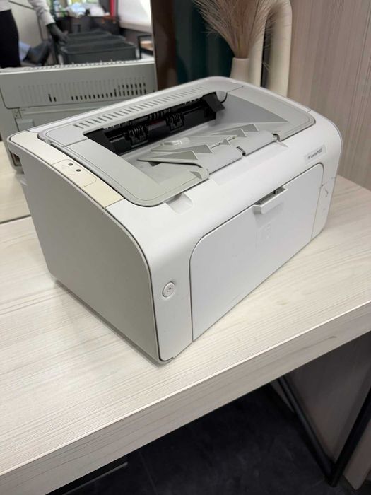 Принтер за части HP LaserJet P1005