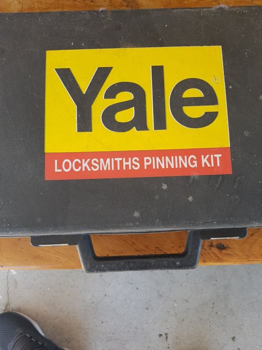 Set reparatii zar yale