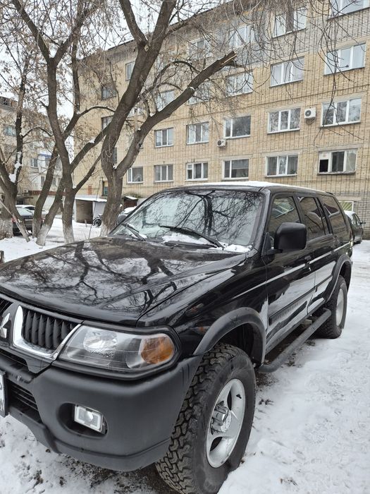 Мицубиси Монтеро спорт