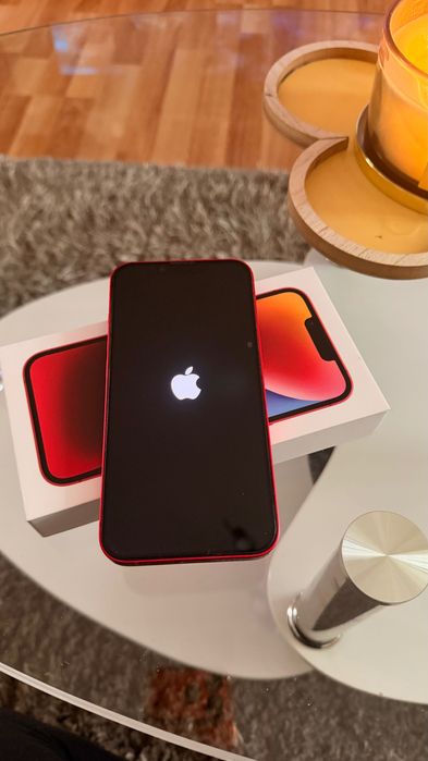 iPhone 14/цвят червен