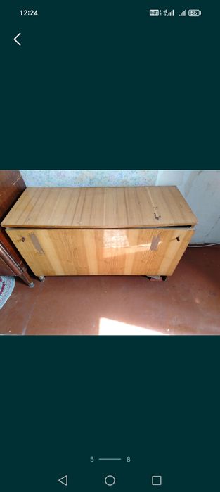 Продам столы, матрасы, тумбы