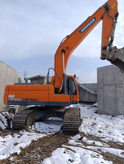 Арендага берилади машинист билан