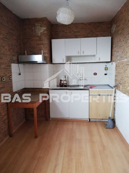 Продава се Двустаен апартамент в София, Гоце Делчев - 85 кв.м за 1740 €/кв.м - Снимка #3