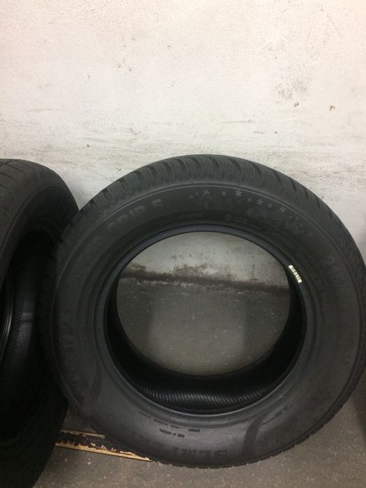 Anvelope iarna semperit 215/65/16