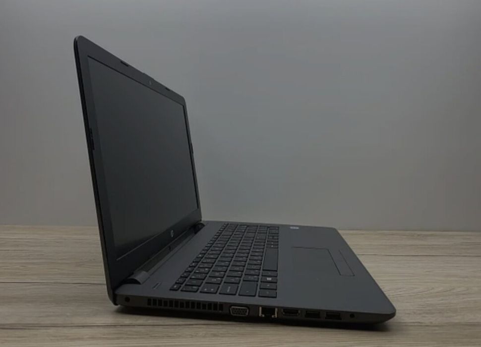 Ноутбук/Noutbuk  HP 250 G6