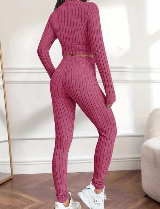 Дамски комплект от две части - V-образно деколте, размери S,M, L