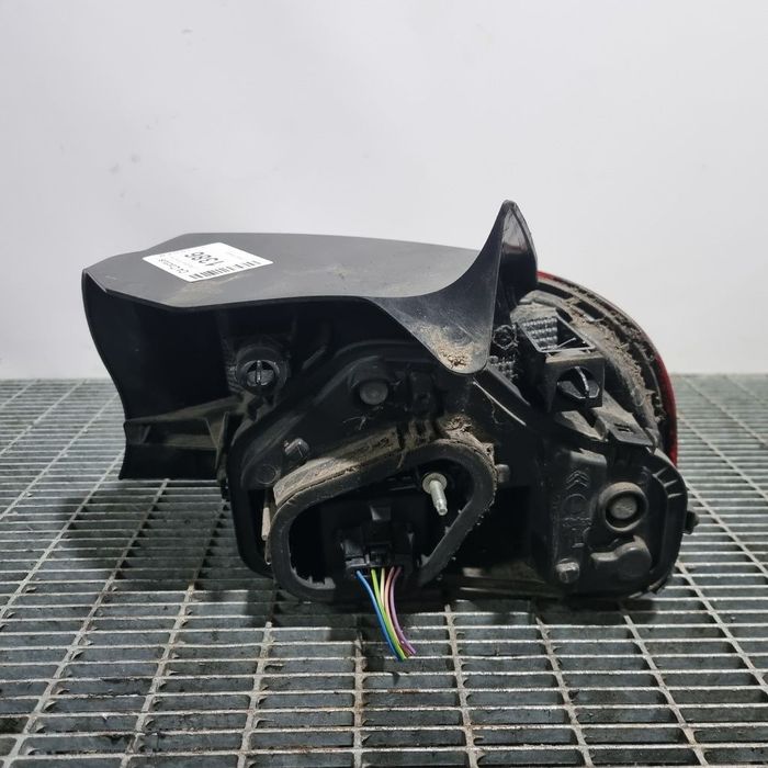 Stop Stanga Citroen C4 Cactus 2014 - 2017 SUV 4 Usi (1386) Bec clasic 9800916380