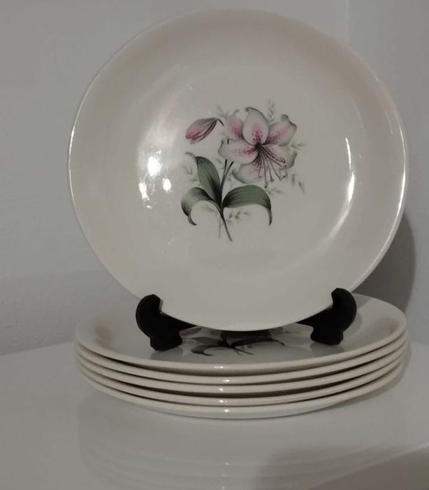 Din toată lumea - Anglia